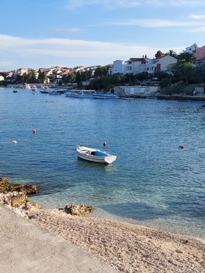 Apartmani Nikola Trogir Zimmer foto